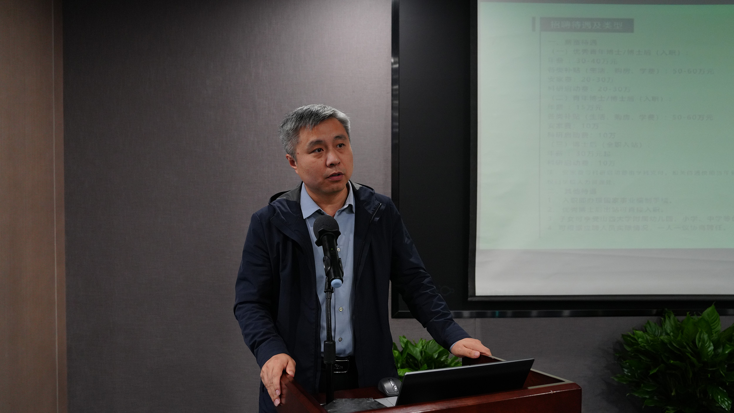 861fa6cdfe054fd3ac5dc2201d1ea7ea.jpg 861fa6cdfe054fd3ac5dc2201d1ea7ea.jpg